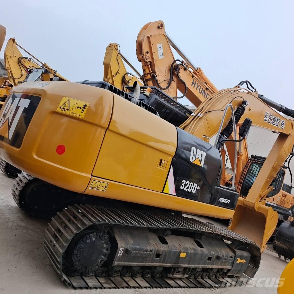 CAT 320 D2L Rupsgraafmachines
