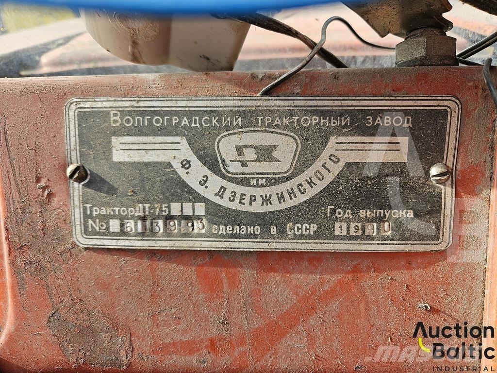  Onbekend DT-75 Rupsdozers