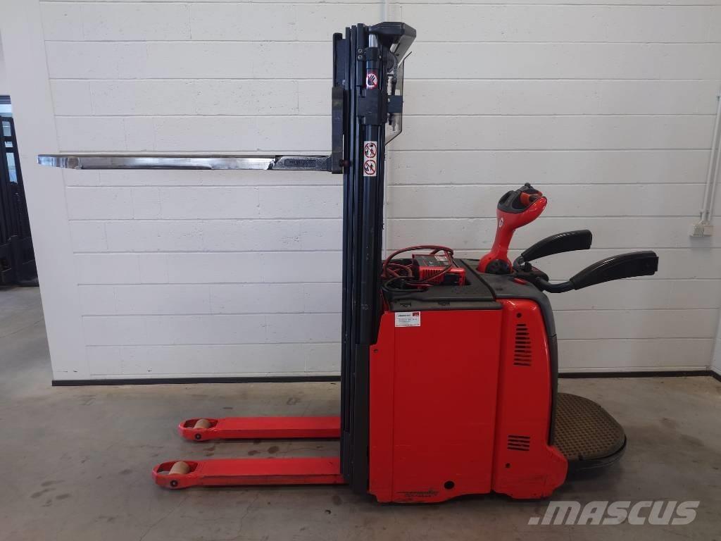Linde L 12 AP Zelfrijdende stapelaars