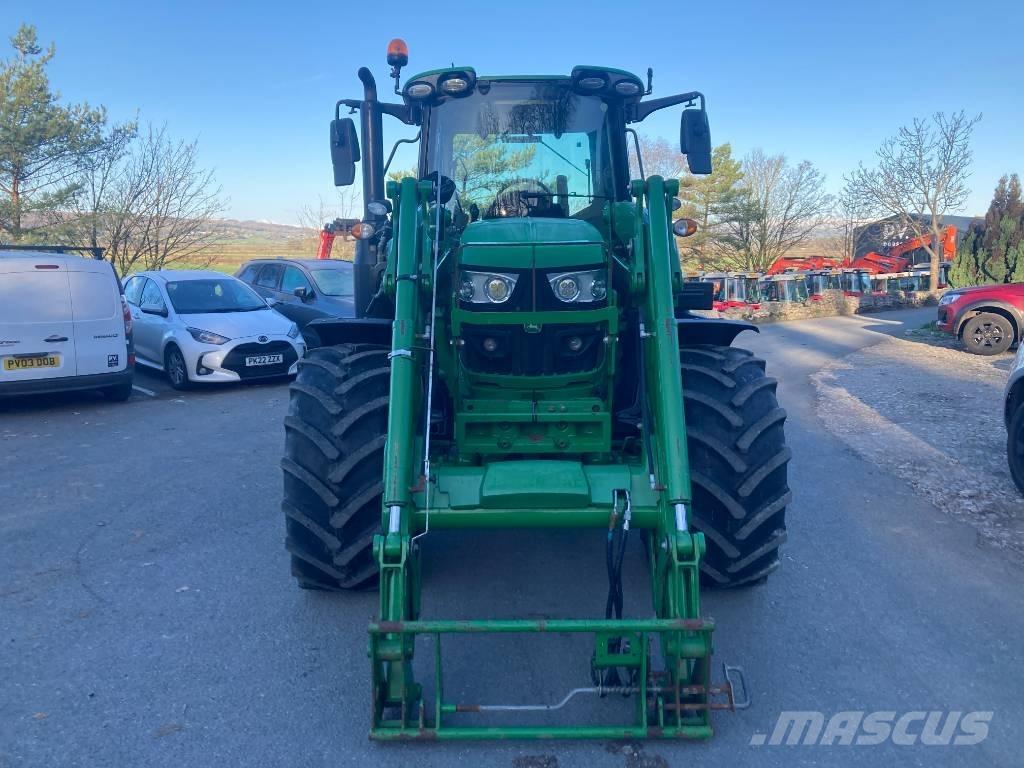 John Deere 6130 M Tractoren