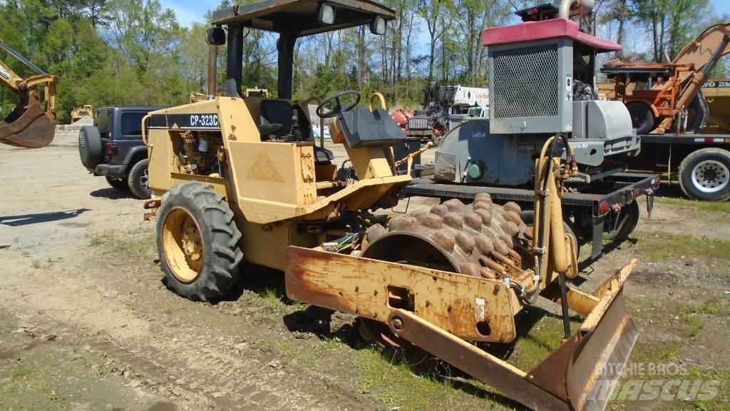 CAT CP 323 C Combinatiewalsen
