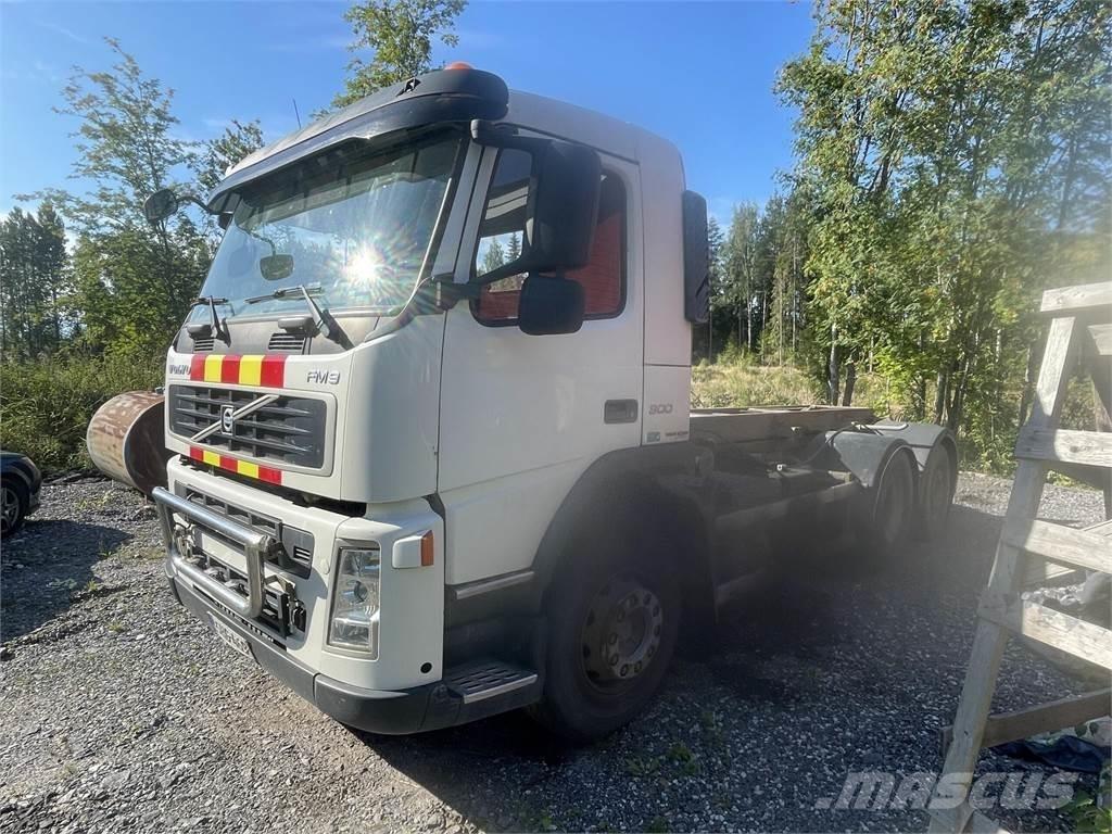 Volvo FM9 Containertrucks met kabelsysteem