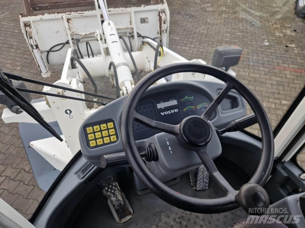 Volvo L 30 B Wielladers