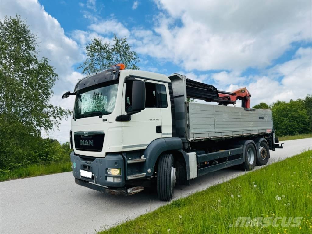 MAN TGS 26.360 Vlakke laadvloer met kraan