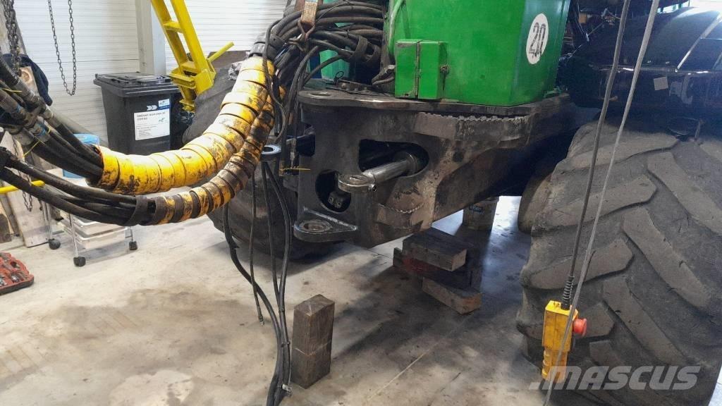 John Deere 1110 D Uitrijwagens