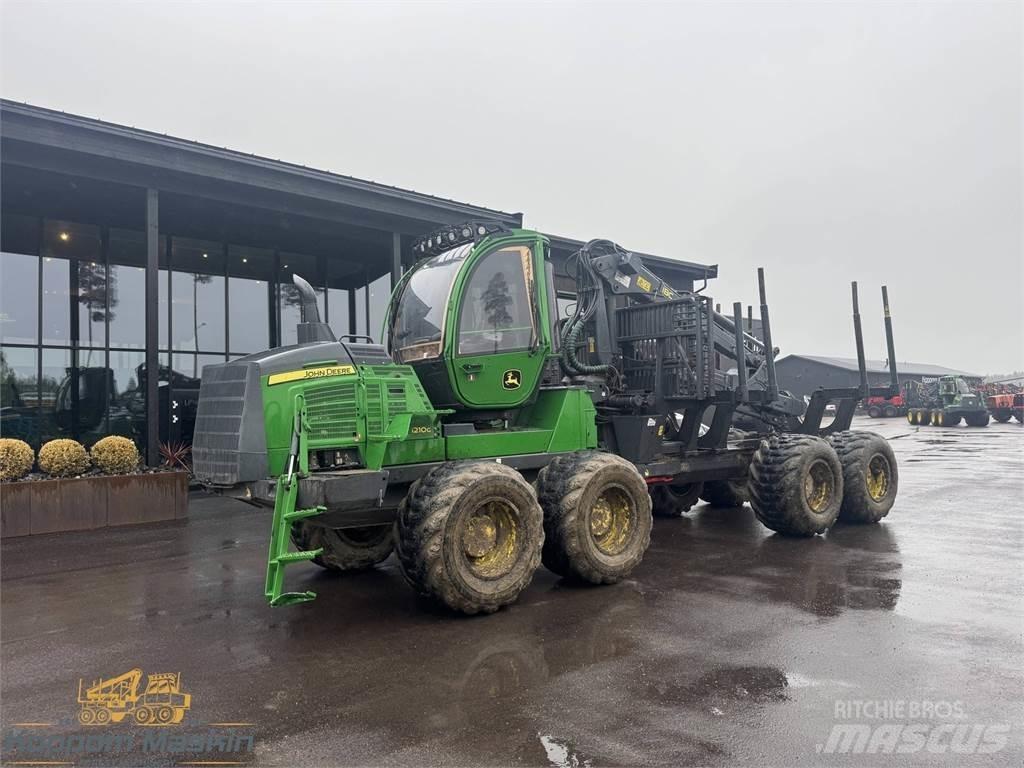 John Deere 1210G Uitrijwagens