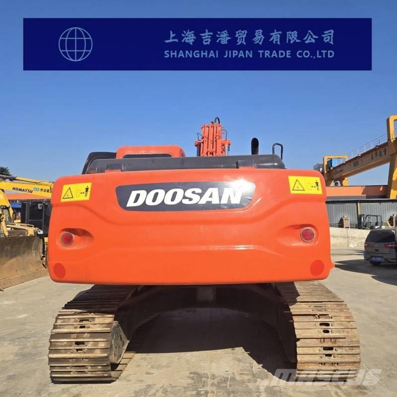 Doosan DX 225 Rupsgraafmachines