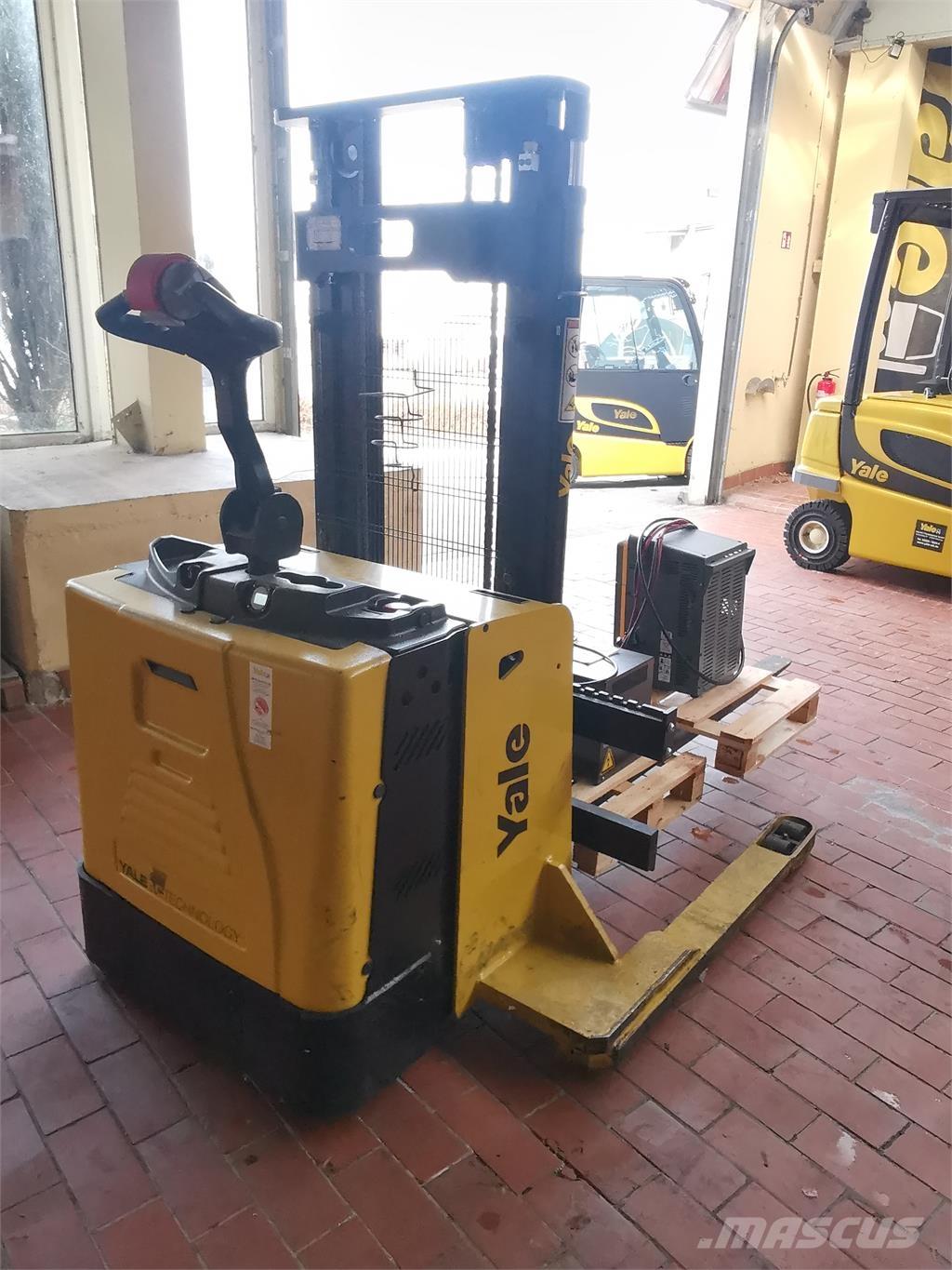 Yale MS15XSL Zelfrijdende stapelaars