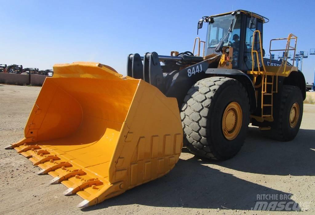 John Deere 844 J Wielladers
