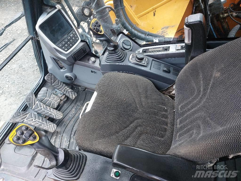 Hyundai HX 220 L Rupsgraafmachines