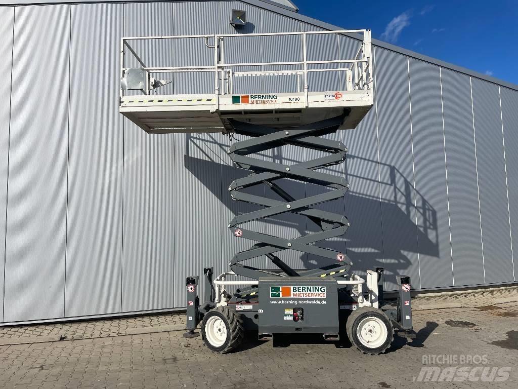 SkyJack SJ 6832 RTE Schaarhoogwerkers