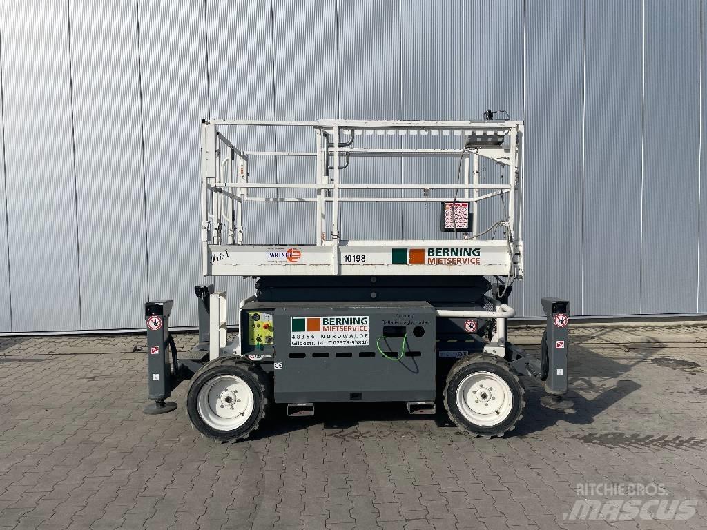 SkyJack SJ 6832 RTE Schaarhoogwerkers