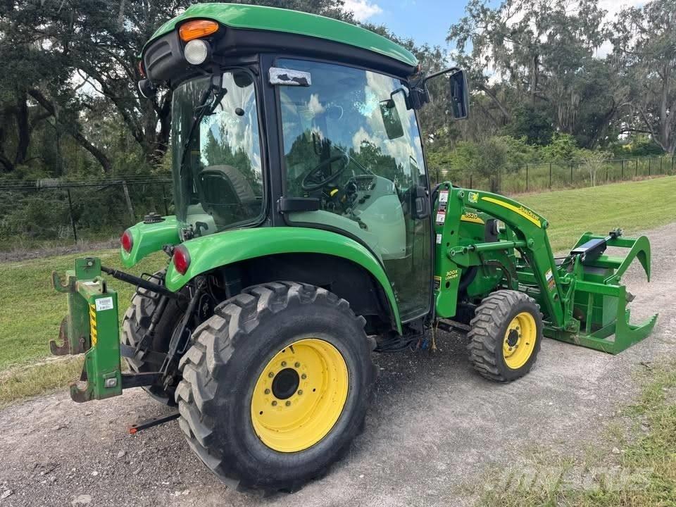 John Deere 3520 Tractoren