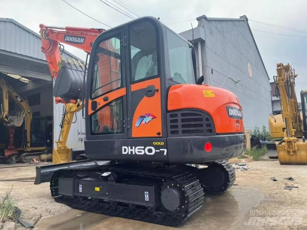 Doosan DH 60-7 Minigraafmachines < 7t