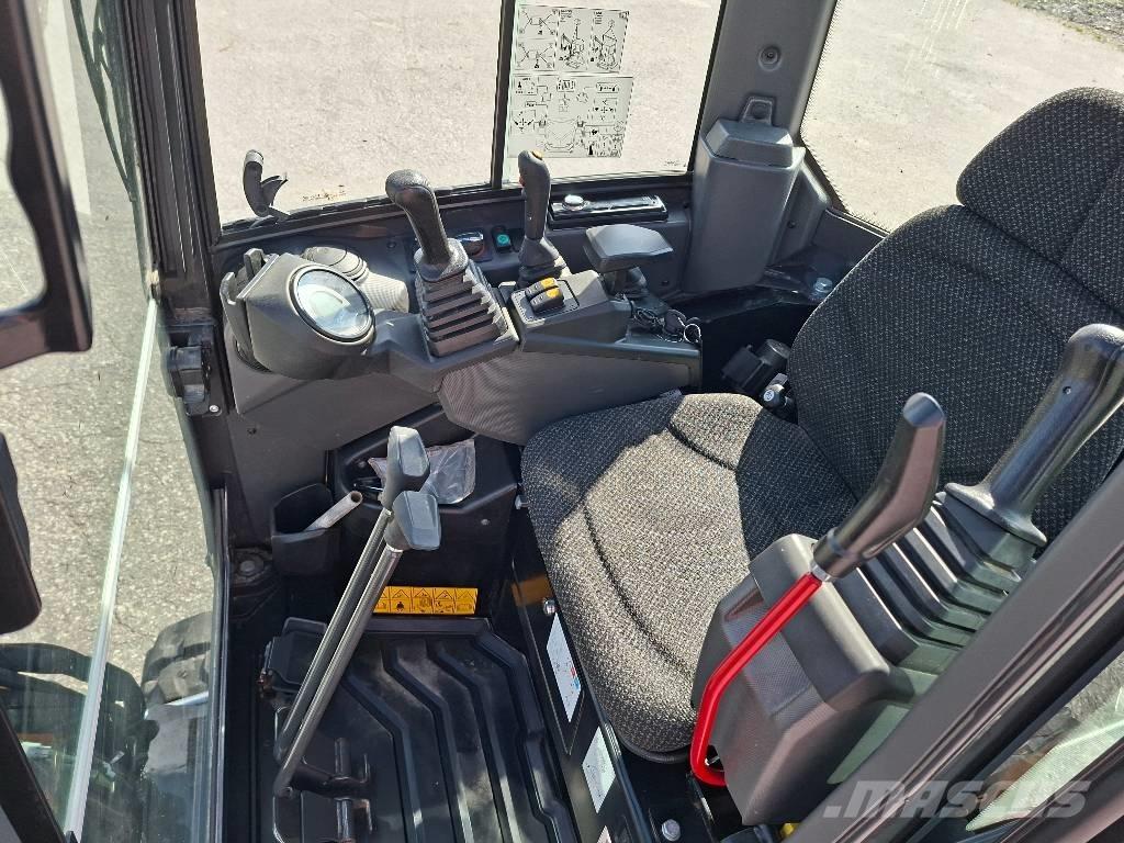 CASE CX 17 D Minigraafmachines < 7t