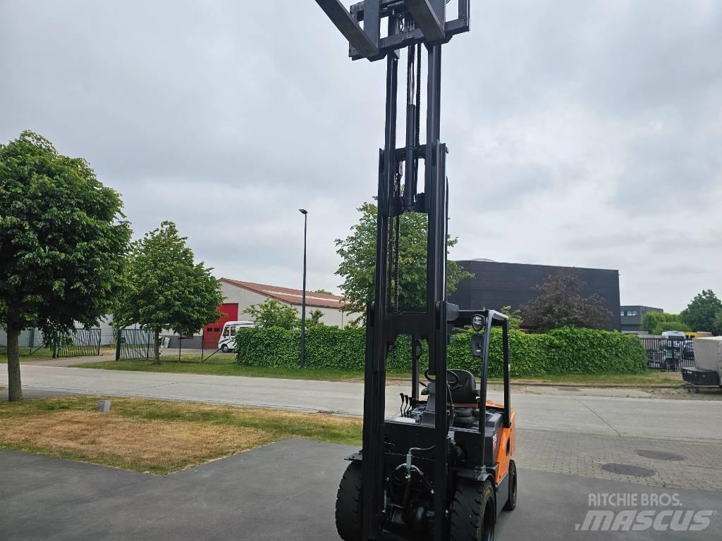 Doosan D 35 S-7 Diesel heftrucks