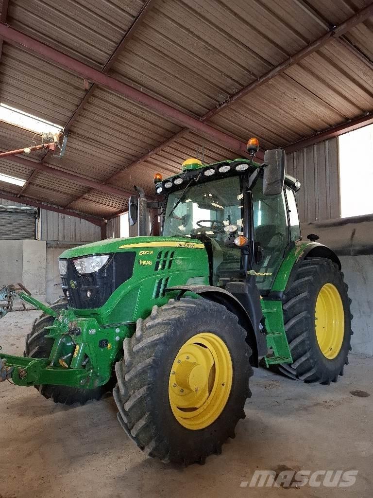 John Deere 6130R Tractoren