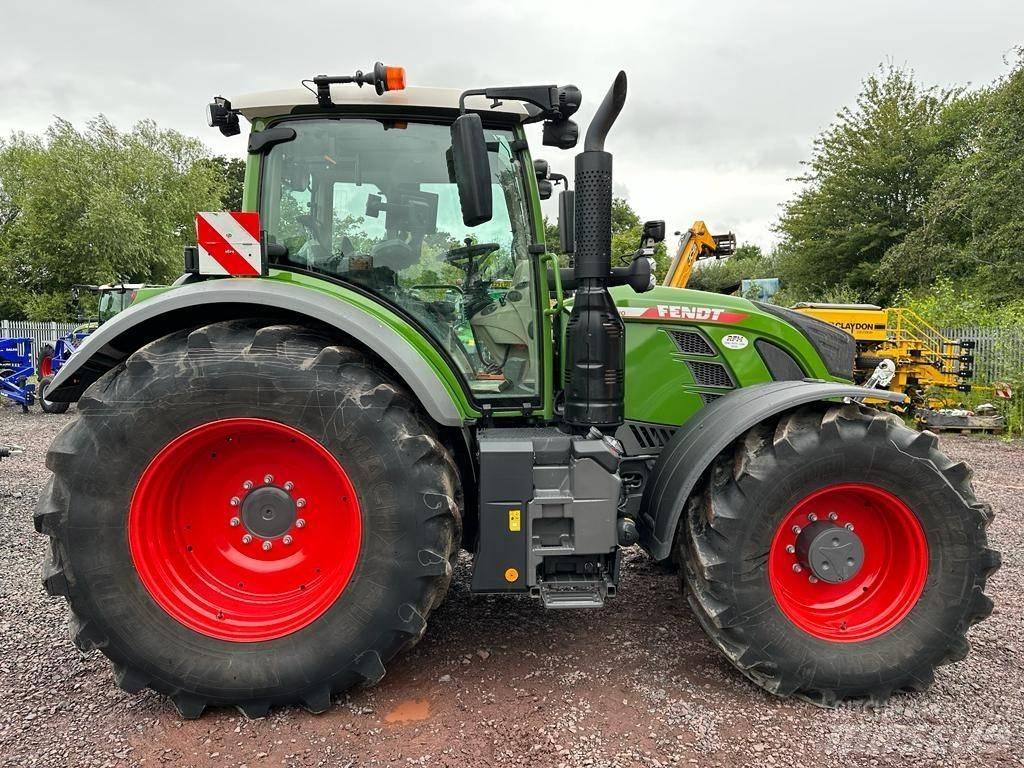 Fendt 724 Profi Plus Tractoren