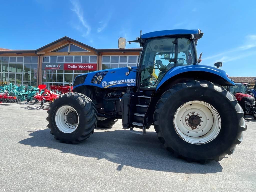 New Holland T 8.360 Tractoren