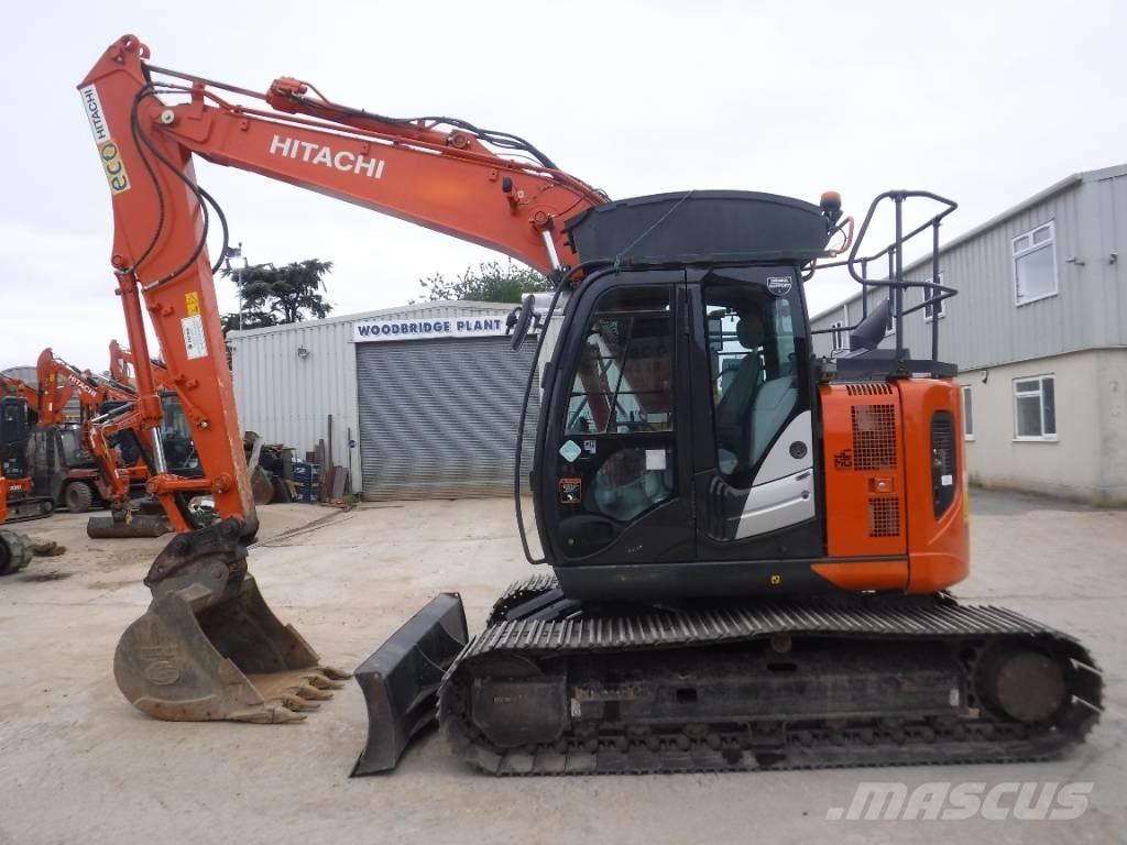 Hitachi ZX 135 USB-6 Rupsgraafmachines