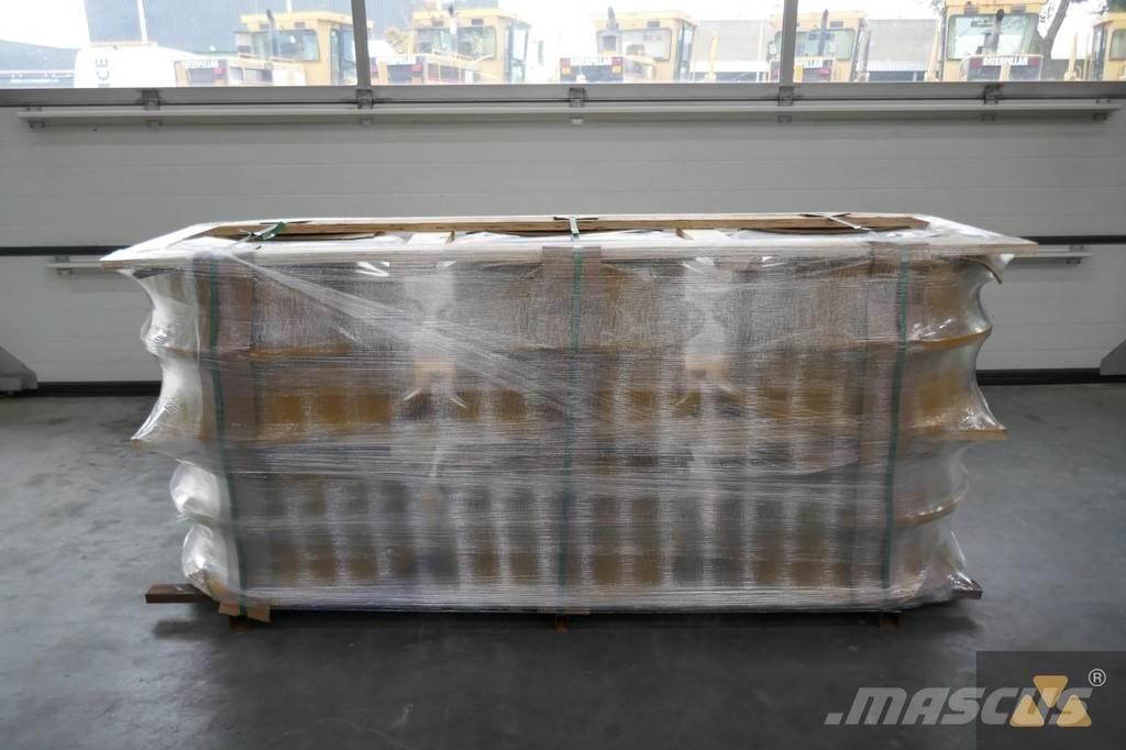 CAT 570-3854 Banden, wielen en velgen