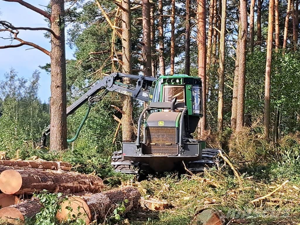 John Deere 1170G Harvesters