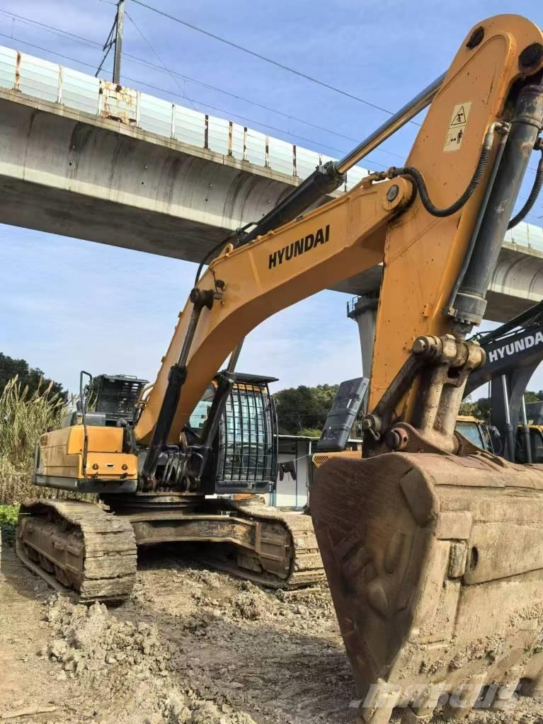 Hyundai 520VS Rupsgraafmachines