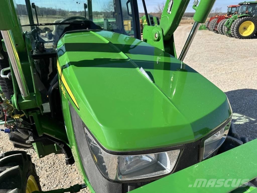 John Deere 5075 E Tractoren