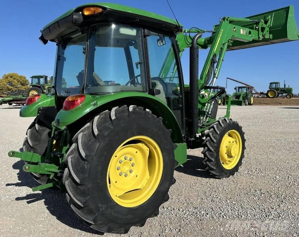John Deere 5075 E Tractoren