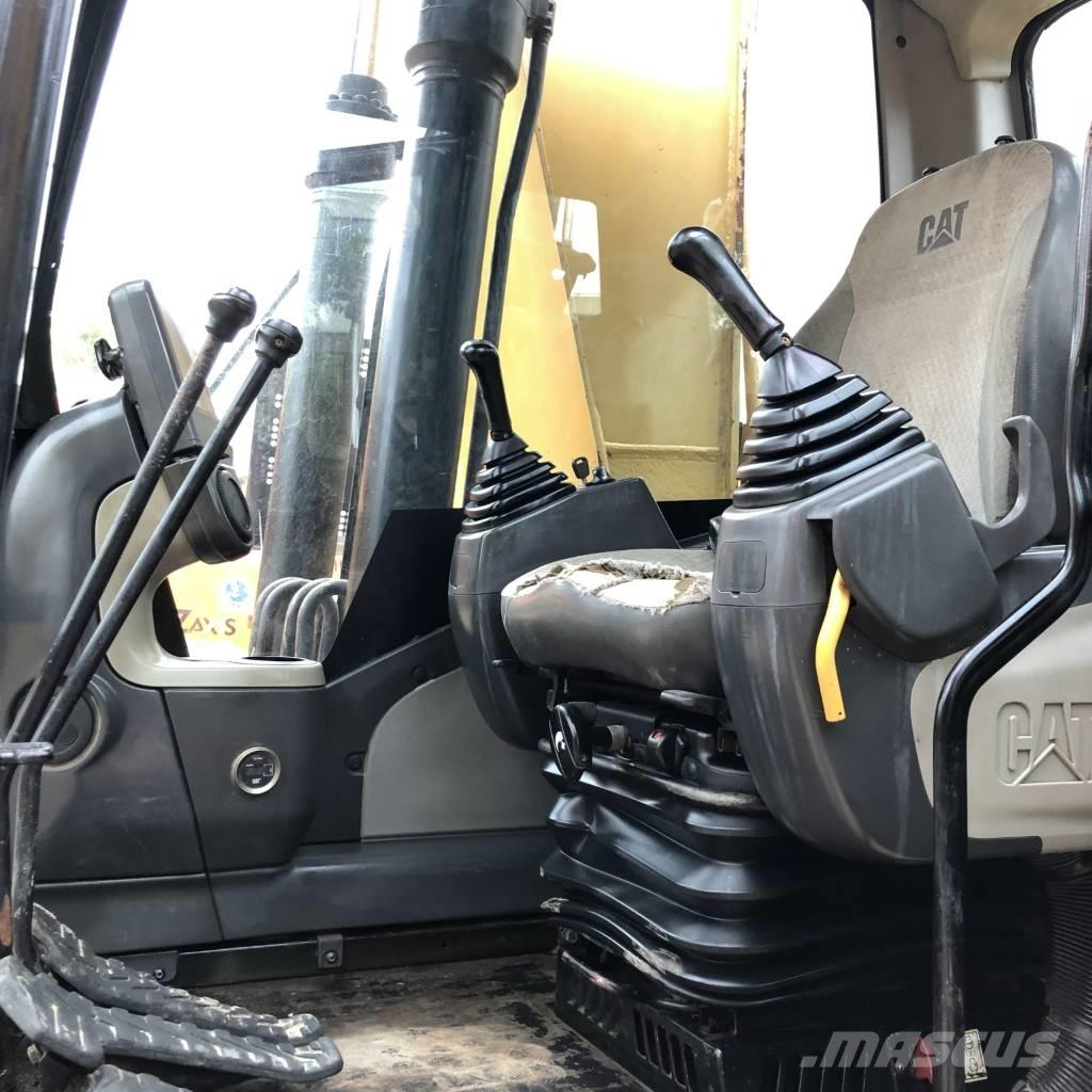 CAT 320 D Rupsgraafmachines