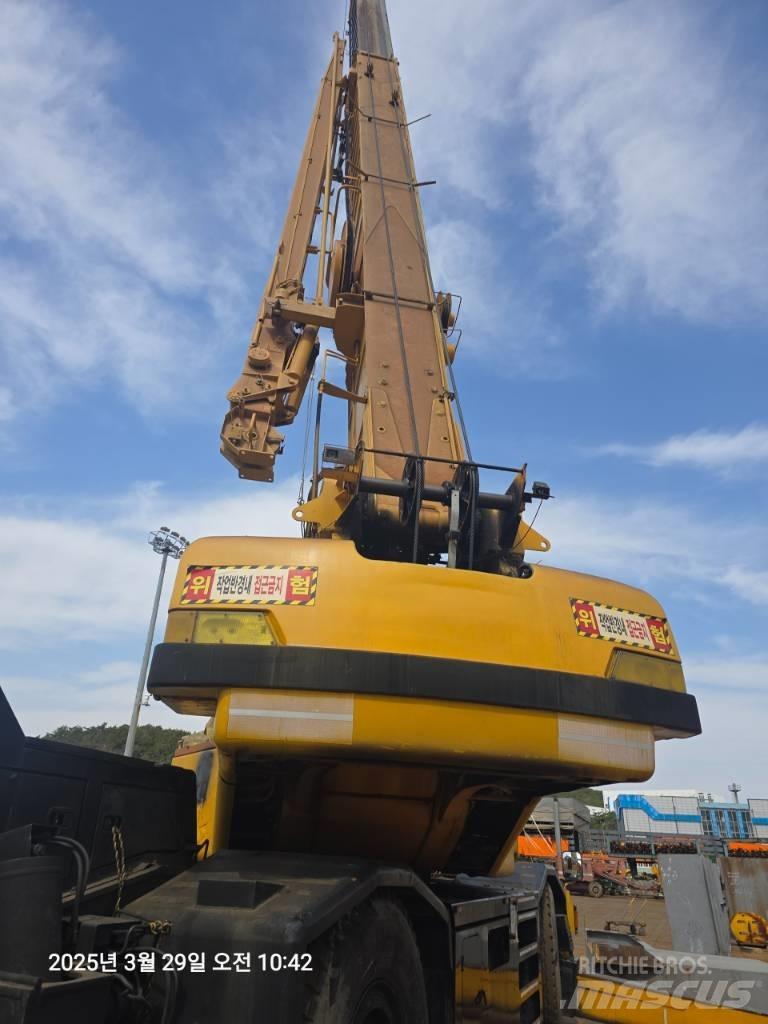 Kobelco RK 450 Ruw terrein kranen