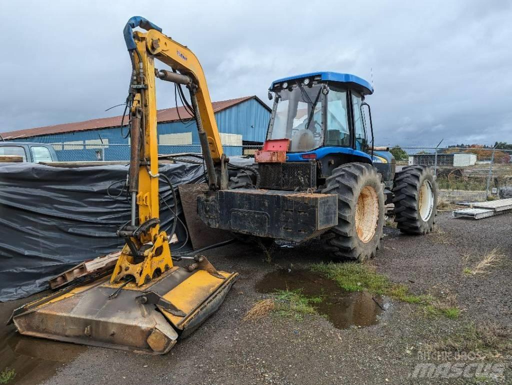 New Holland TV 6070 Kettingzagen en bosmaaiers