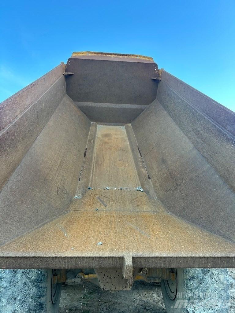 Volvo A 25 E Knik dumptrucks