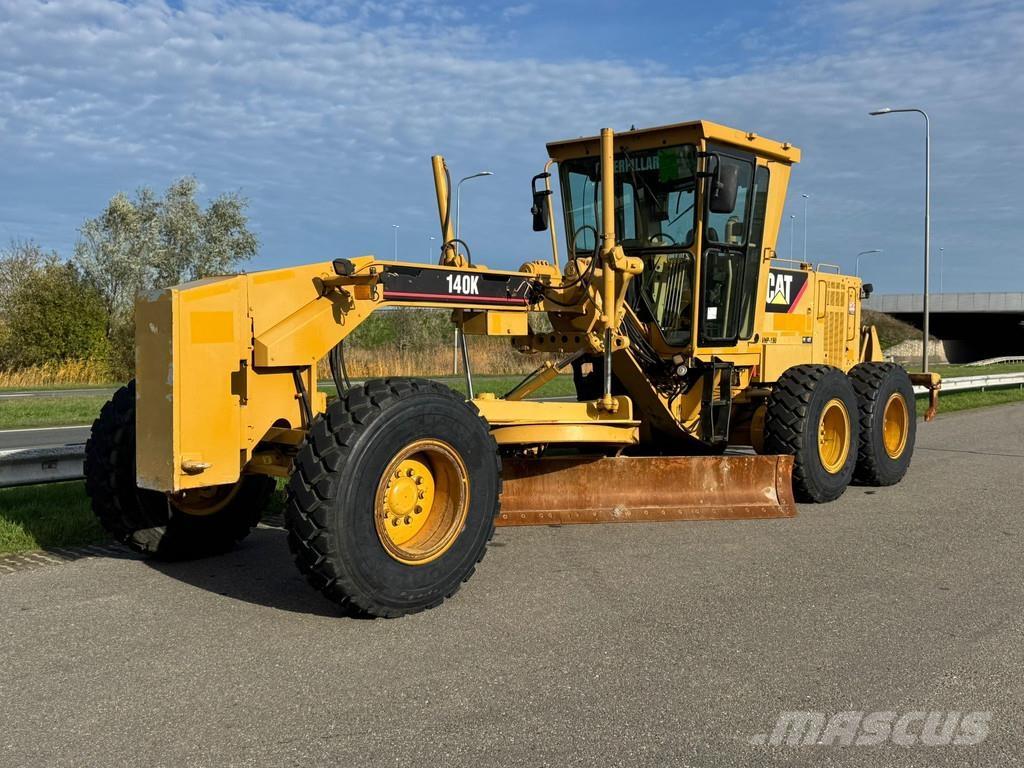CAT 140K Graders