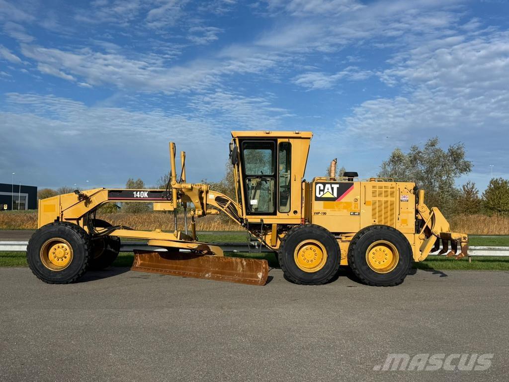 CAT 140K Graders