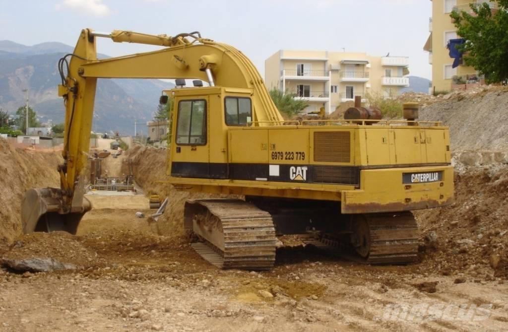 CAT 235 C Rupsgraafmachines