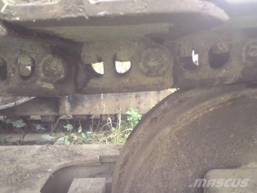 CAT 235 C Rupsgraafmachines