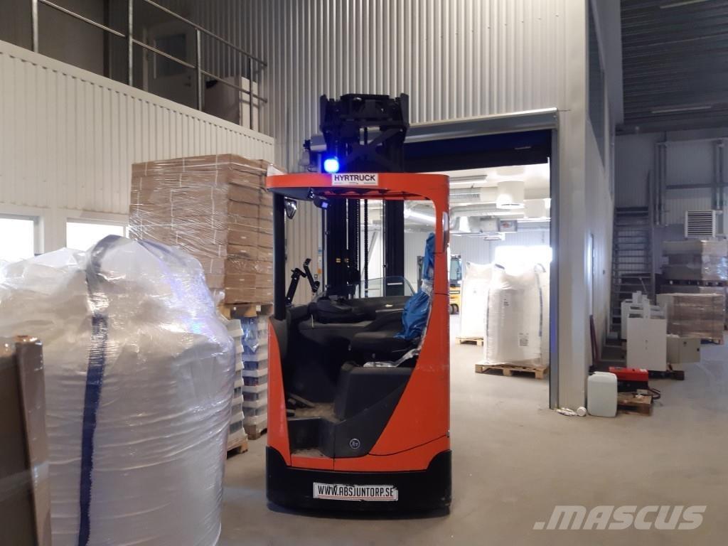 BT RRE200E Reachtruck voor hoog niveau