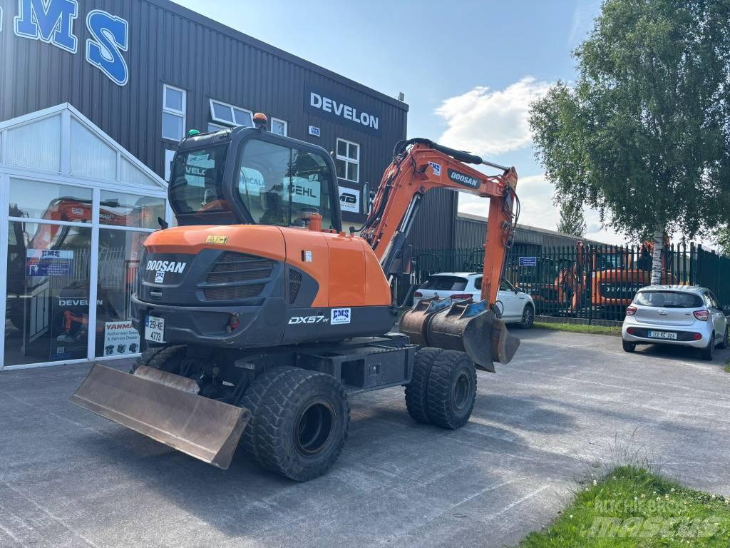Doosan DX 57 W-5 Wielgraafmachines