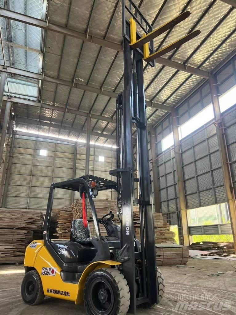 Komatsu FD 30 T-17 Diesel heftrucks