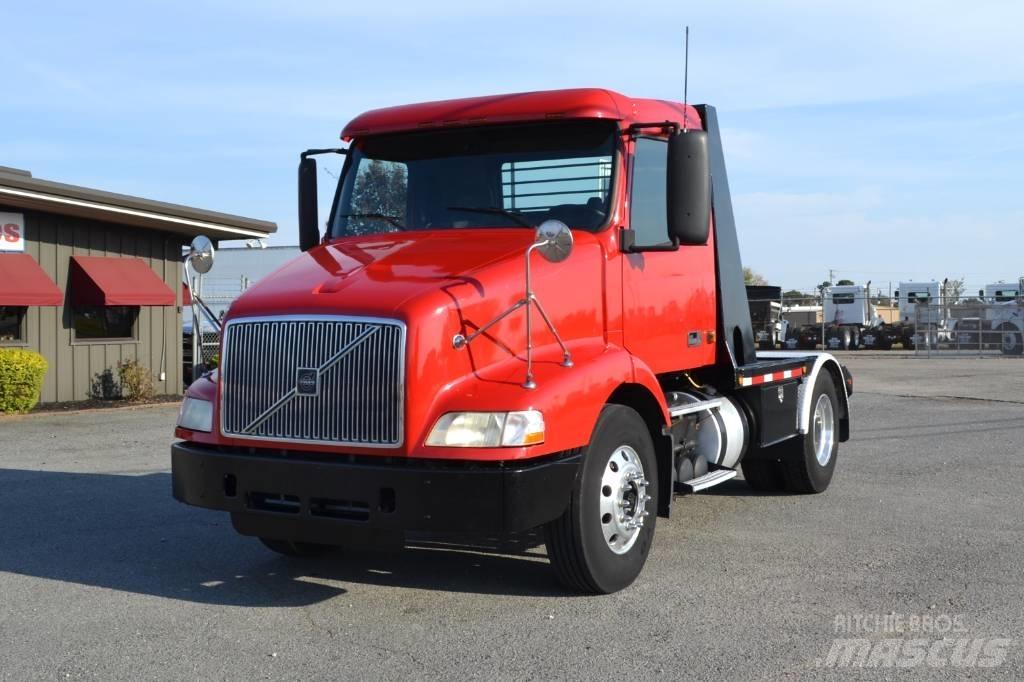 Volvo VNM 42 T200 Trekkers