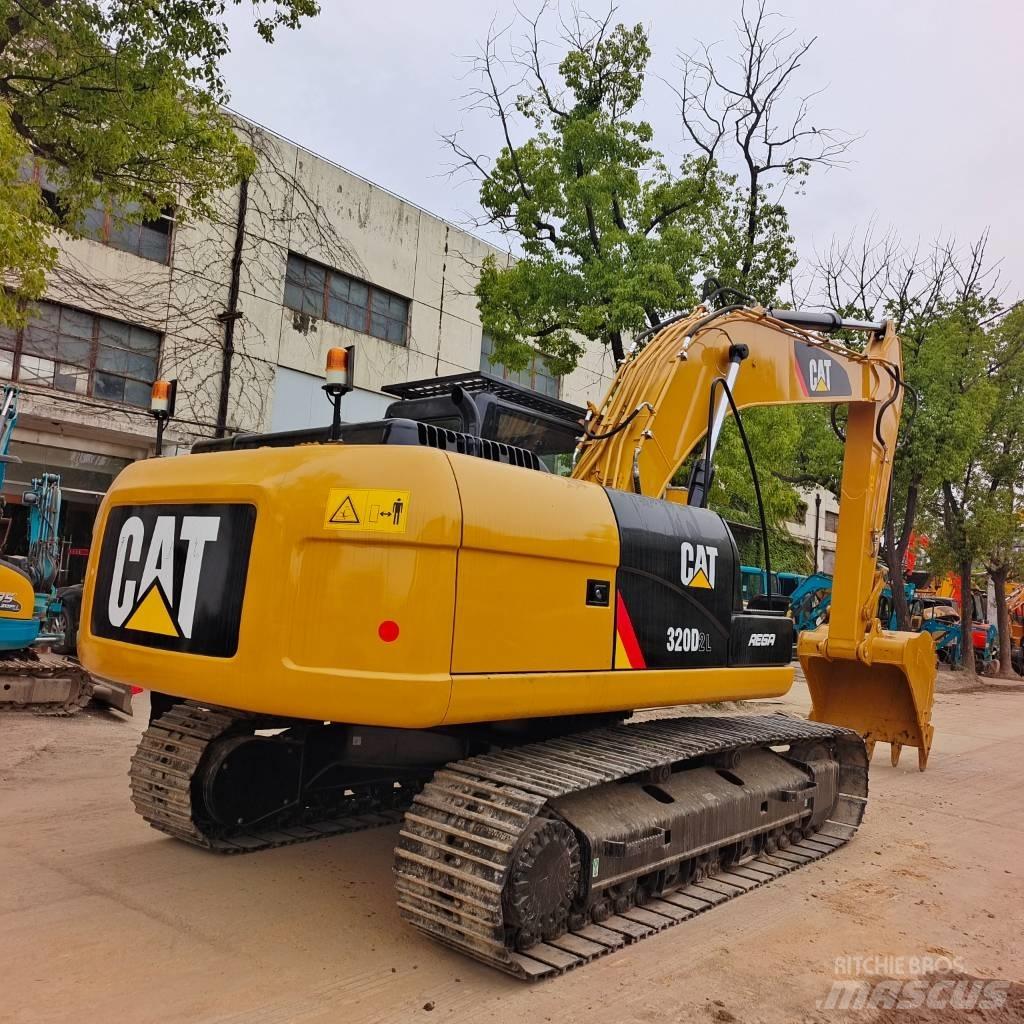 CAT 320 D2L Rupsgraafmachines