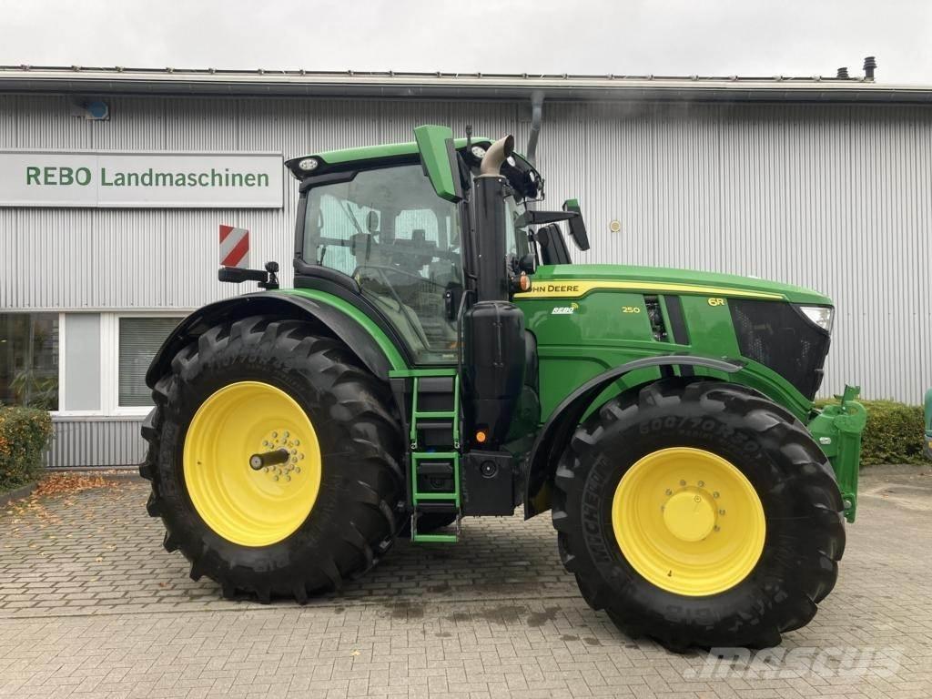 John Deere 6R250 Tractoren