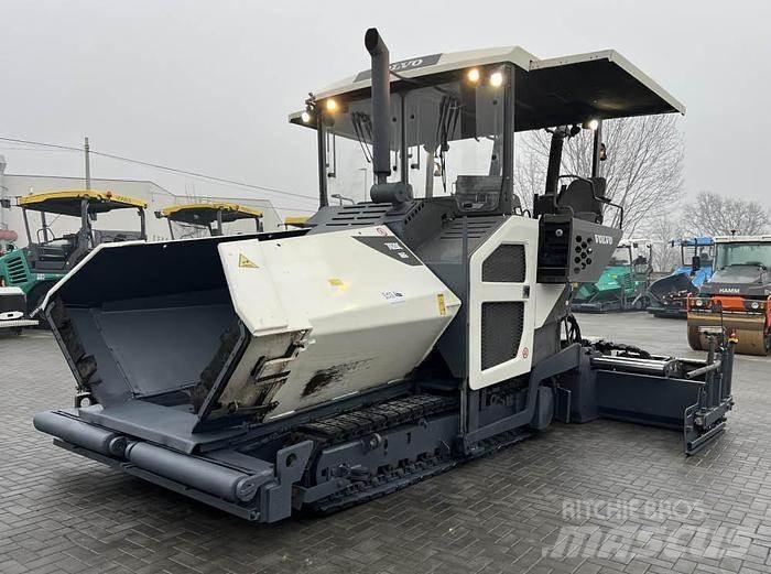 Volvo P 7820C Asfaltafwerkmachines