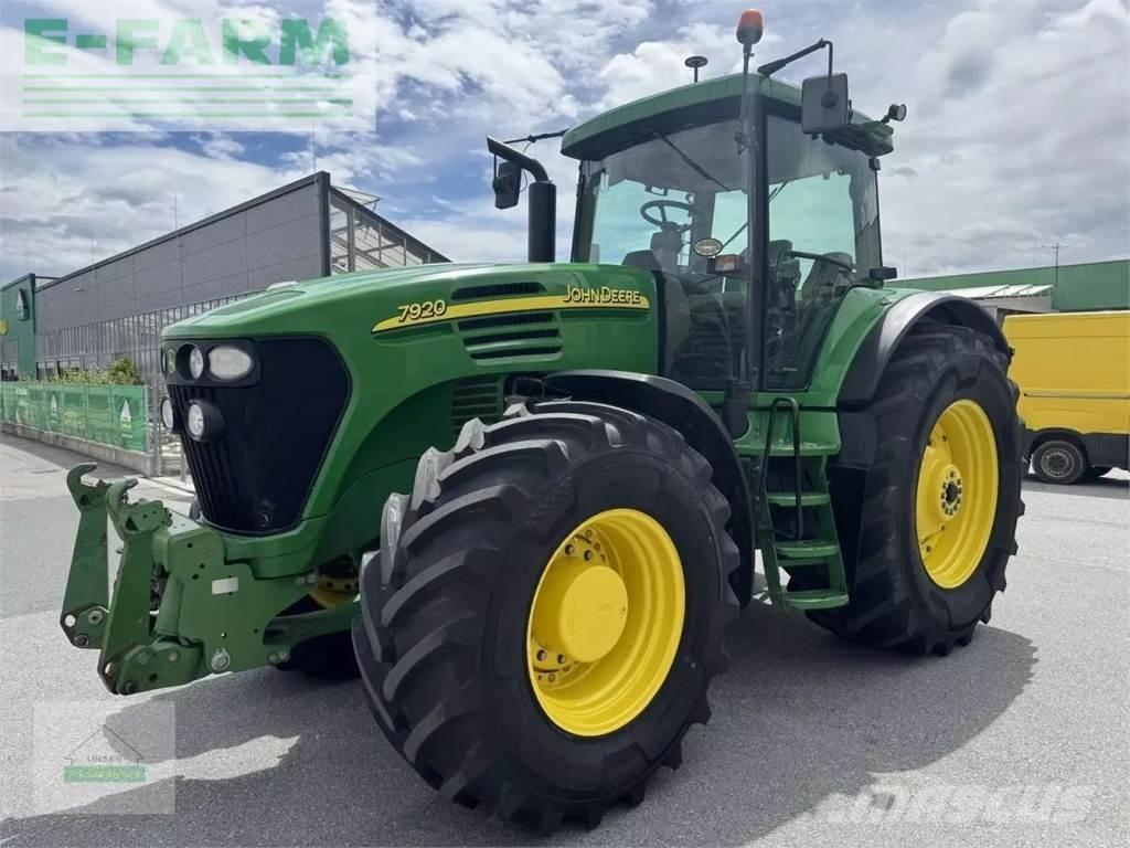 John Deere 7920 Tractoren