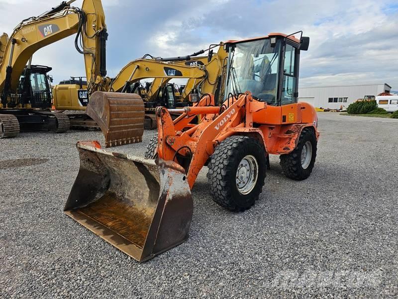 Volvo L 30 B Wielladers