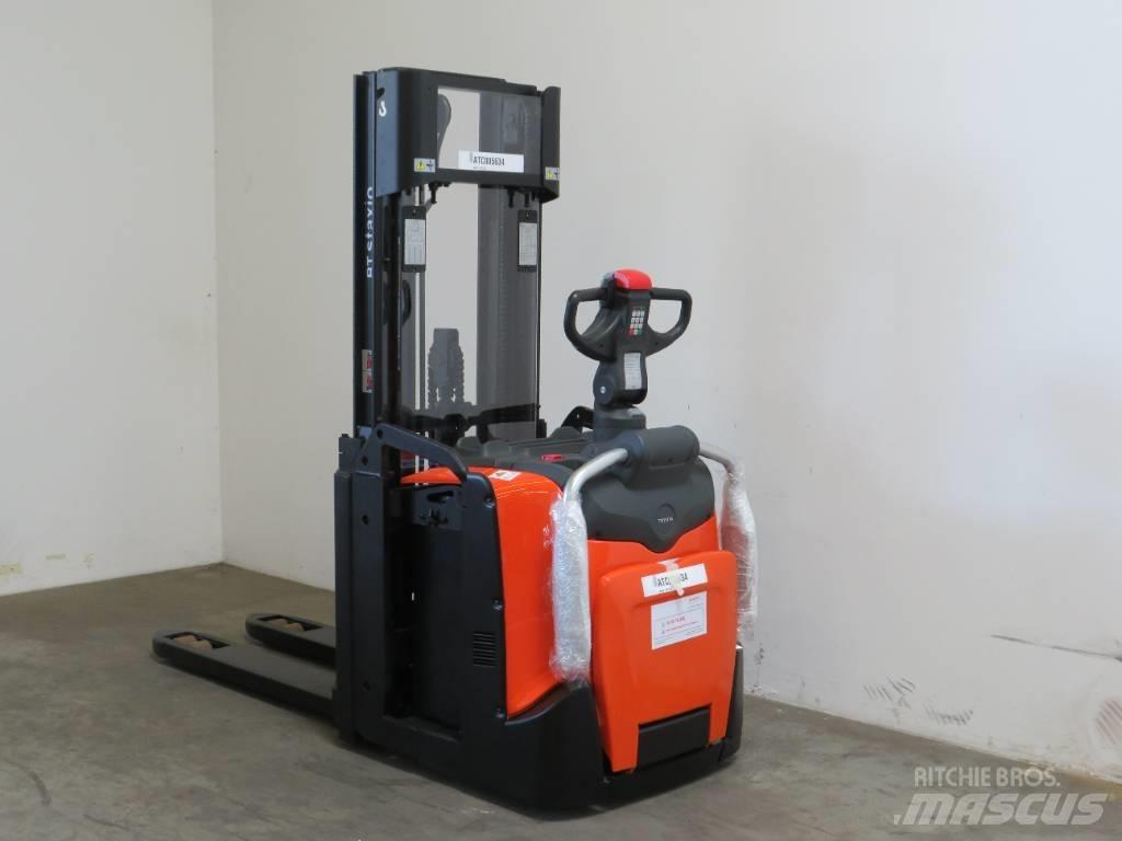 BT SPE 120 L GB Meeloop stapelaar