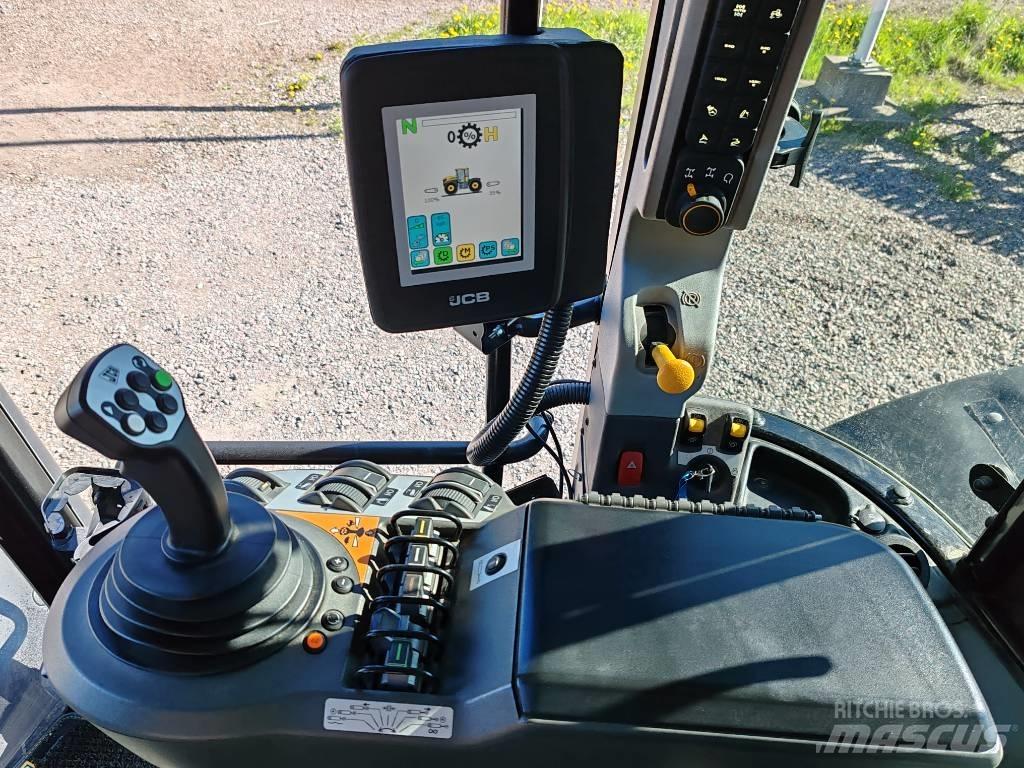 JCB Fastrac 4220 Tractoren
