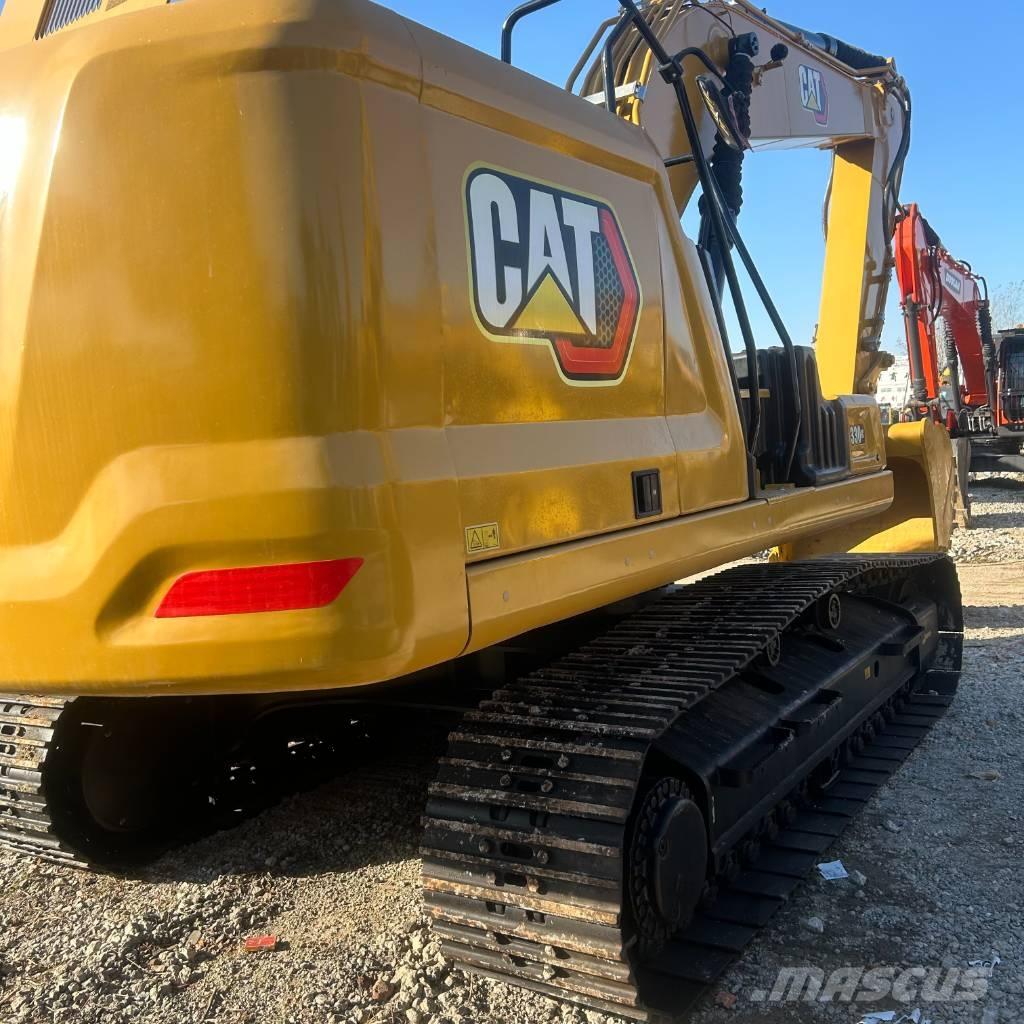CAT 330 Rupsgraafmachines