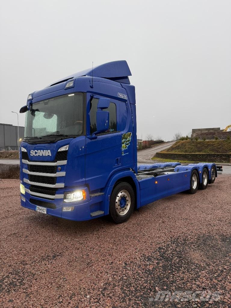 Scania R540B8x4*4NB Chassis met cabine